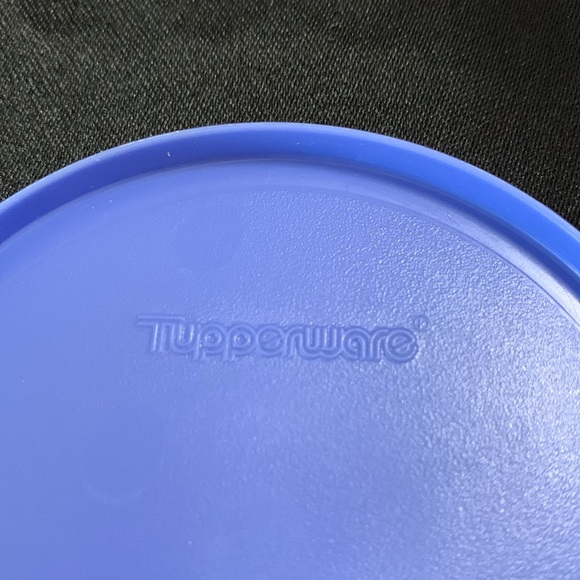 Vintage  Tupperware White with Blue Lids Sugar Bowl & Creamer Set With Snap Lids - Picture 6 of 10